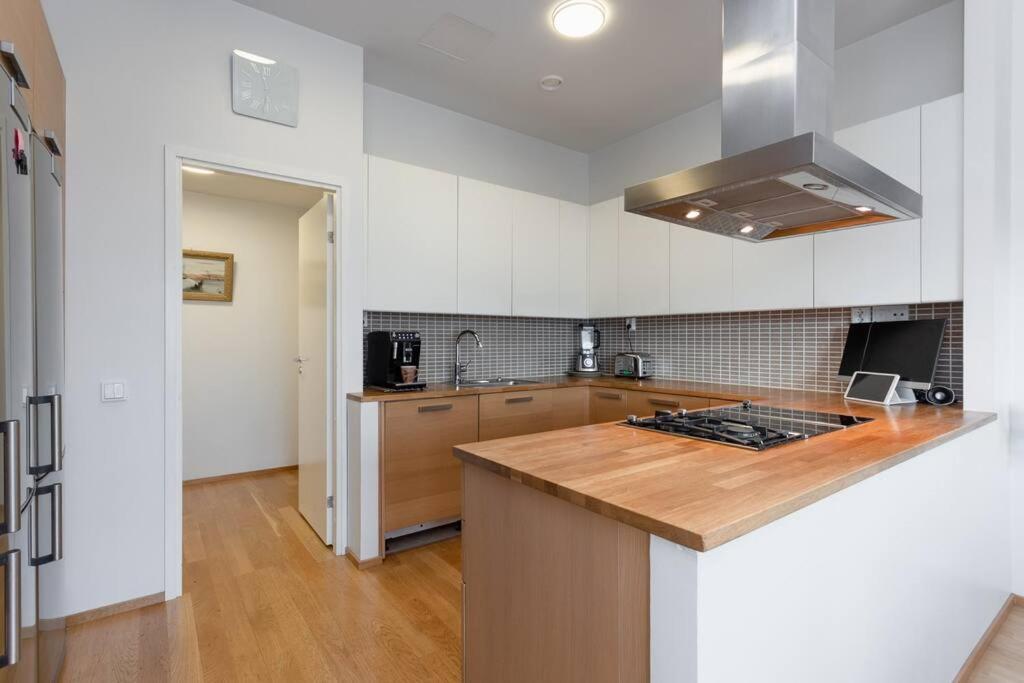Spacious Home With Four Terrace, Sauna, Sea View Helsinky Exteriér fotografie